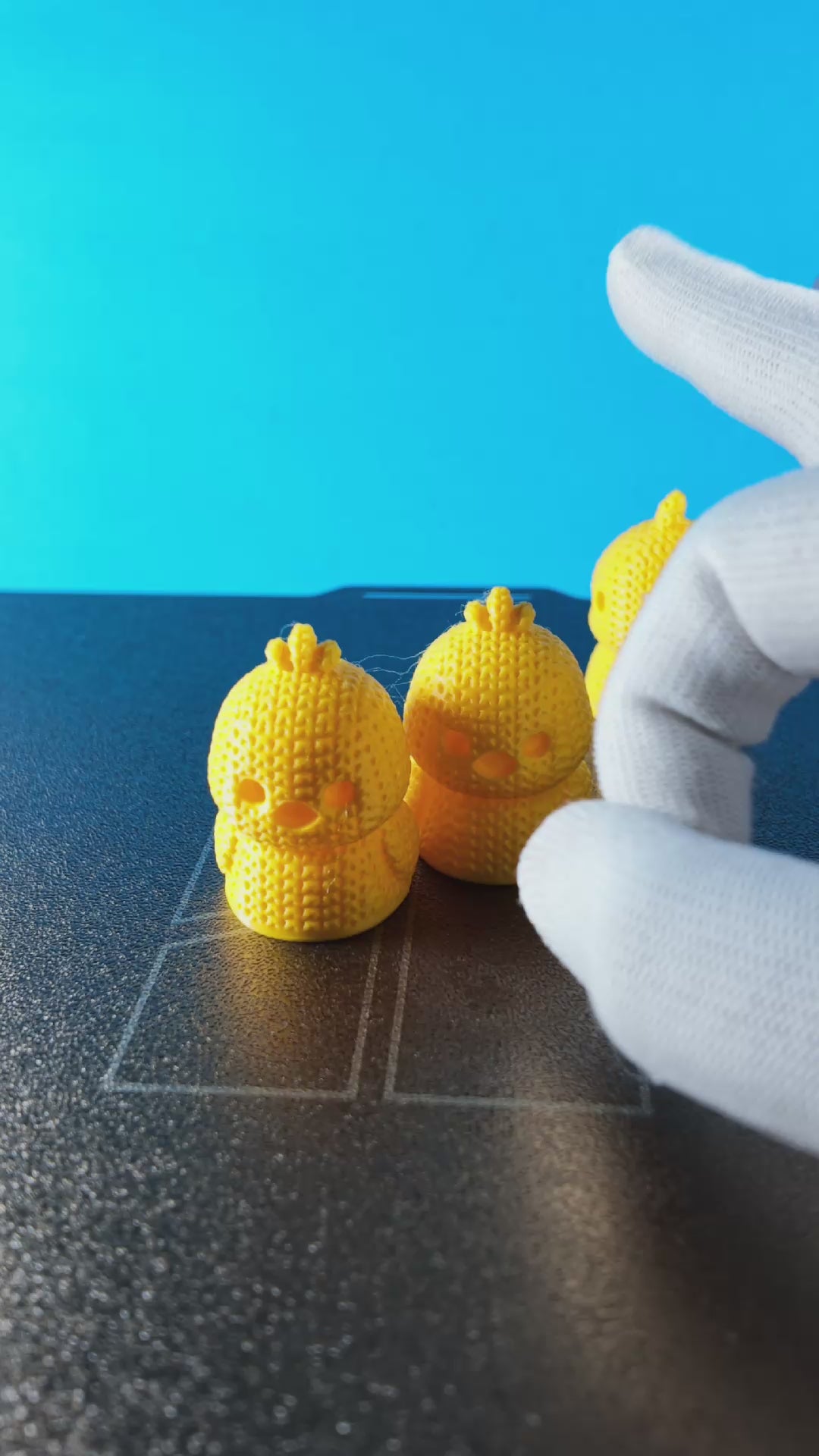 Baby Chick Easter Egg Keyzo